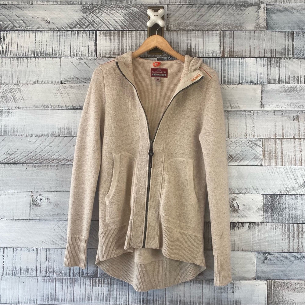 Parajumpers Knitwear size medium zip up beige hoodie